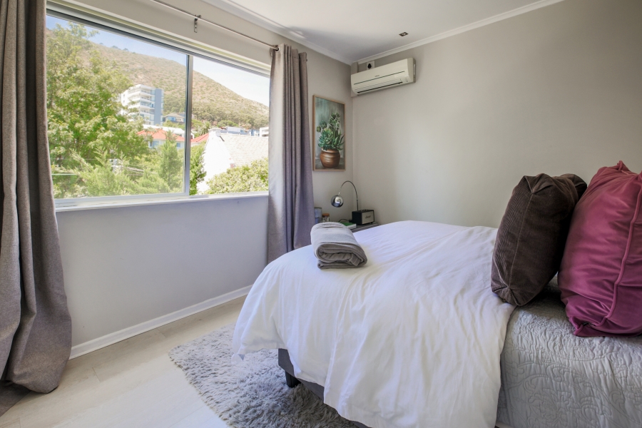 To Let 2 Bedroom Property for Rent in Sea Point Western Cape